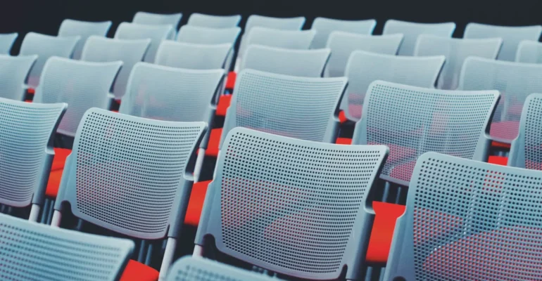 al-nik-J5XqX-qvEZE-unsplash